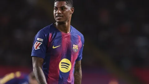 青岛国信制药男篮连胜四场，力斩深圳马可波罗男篮，比分107-95